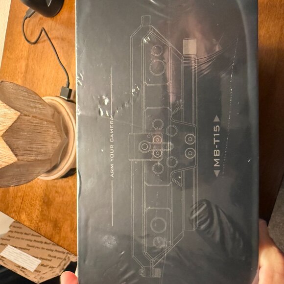Brand New Tiltaing Mini Matte Box (MB-T15) - Sealed - Picture 5 of 8